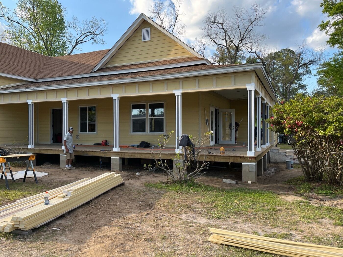 Custom craftsman home with a deep front porch in Jackson County, FL by JB's Contracting