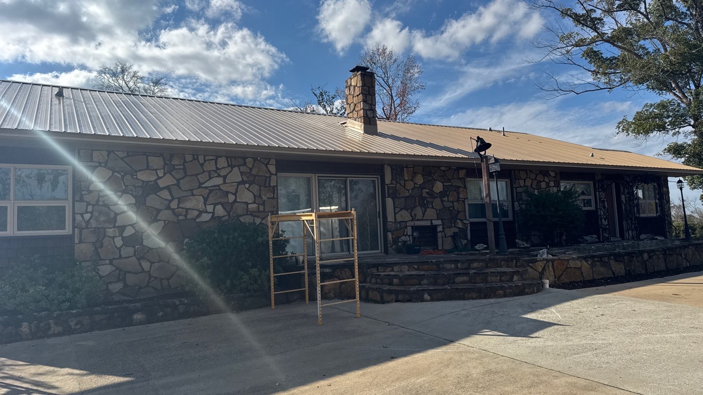 New metal roof installation in Jackson County, FL by JB's Contracting & Maintenance